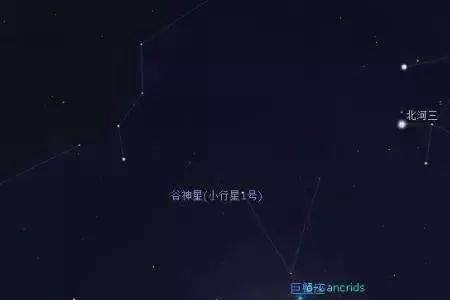 月亮和天狼星比较哪个大一点