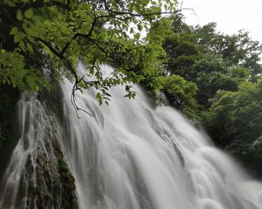 如何拍丝光流水