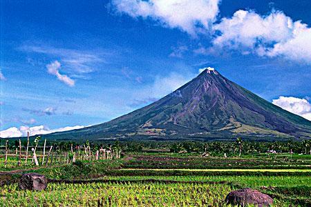 马荣火山与富士山的相似处