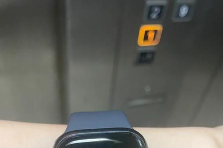 iwatch7显示充电标志和时间