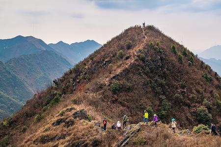 山脚到山顶的高度排名