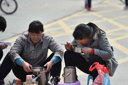 初中陪读妈妈的心酸句子