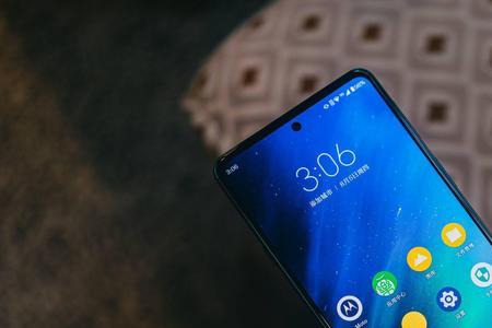 摩托罗拉edge s30pro优点缺点