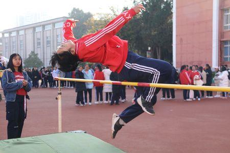 跳高女生比赛规则