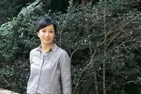 怎样和丧偶50多岁的女人聊天呢