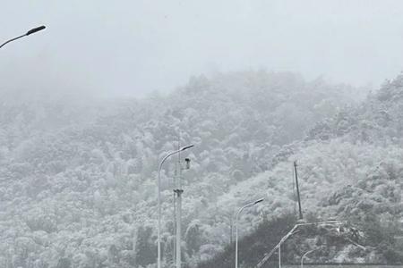 下雪不能下高速吗