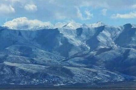 江山如此多娇插曲山连着山