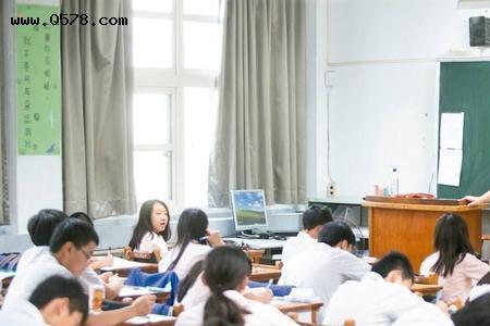 为什么大学星期三下午都没课那