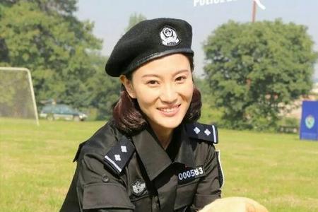 警花与警犬温泰颐受伤是哪一集