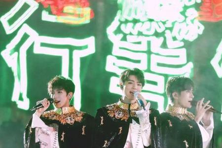 tfboys九周年学校巡演怎么看