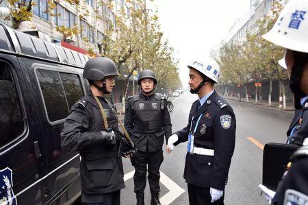 警中警大狼山抓人后续