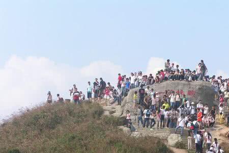 深圳亚婆地山怎么爬