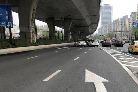 拓宽道路与扩宽道路的区别