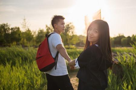 男人在你面前秀恩爱是什么心理