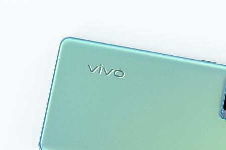 vivo X70 怎么样