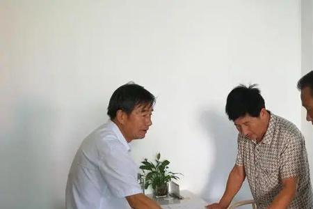 村民代表能当会计吗