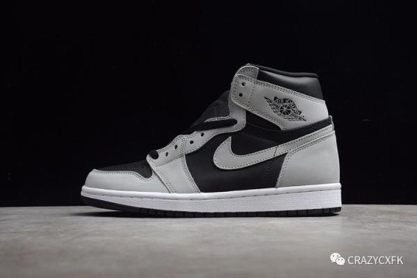 aj1鞋口边缘磨损