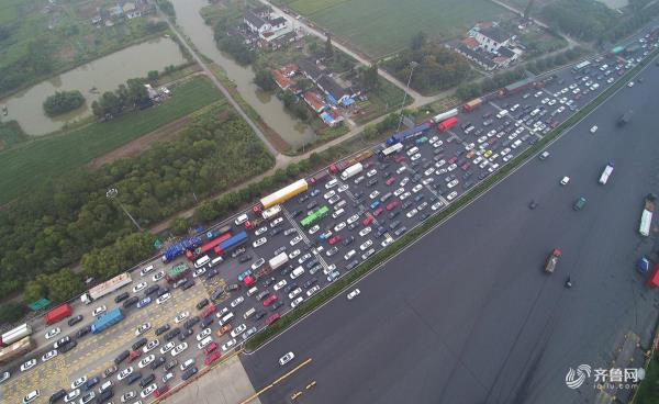 沈海高速南通段为什么堵车