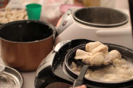 400w电饭锅煮饺子能煮熟么