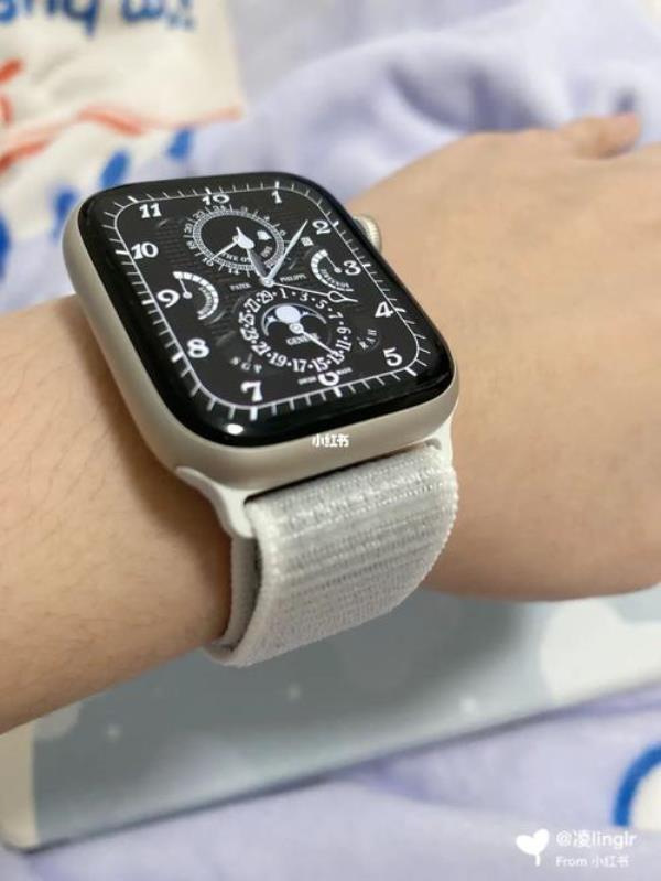 applewatch星光色和白色的区别