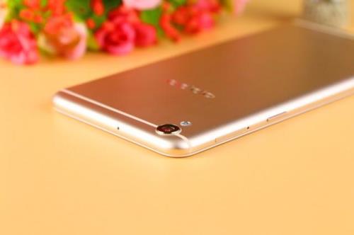 oppo r9plus刚买的充电多长时间