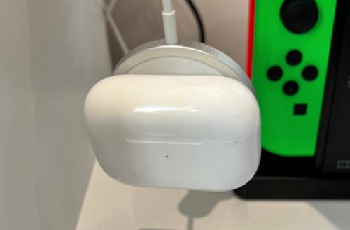 airpodspro2盒子能直接充电吗