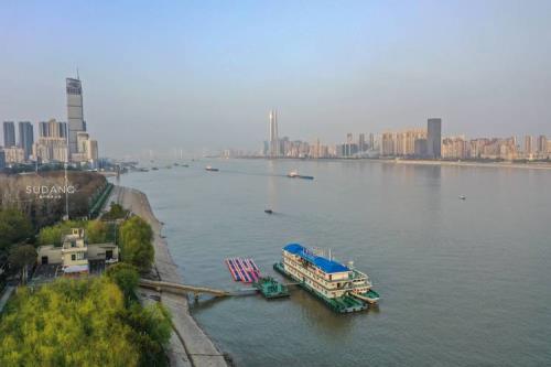 东流水道在长江哪一段