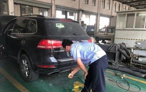 商务车15年一年两审吗