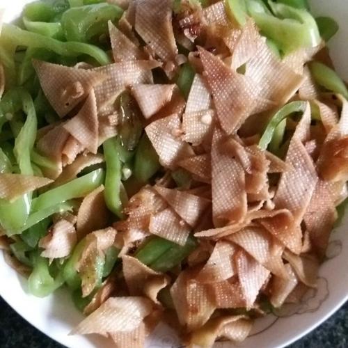 怎样做尖椒炒干豆腐