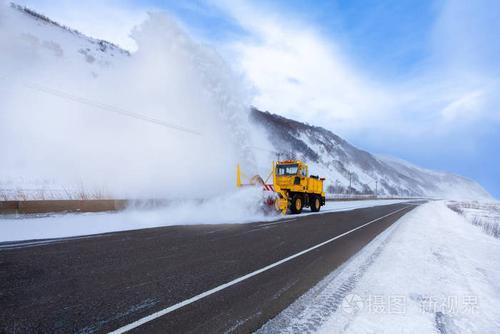 汽车怎么除雪最简单