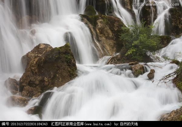 淙淙的读音