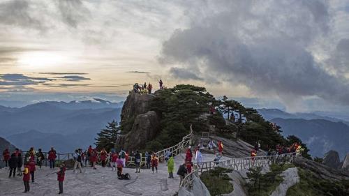 去黄山几月最佳